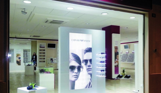eyeglass display systems for optical shops