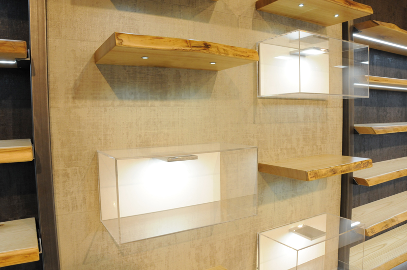 cassettiere boiserie espositori per occhiali da parete